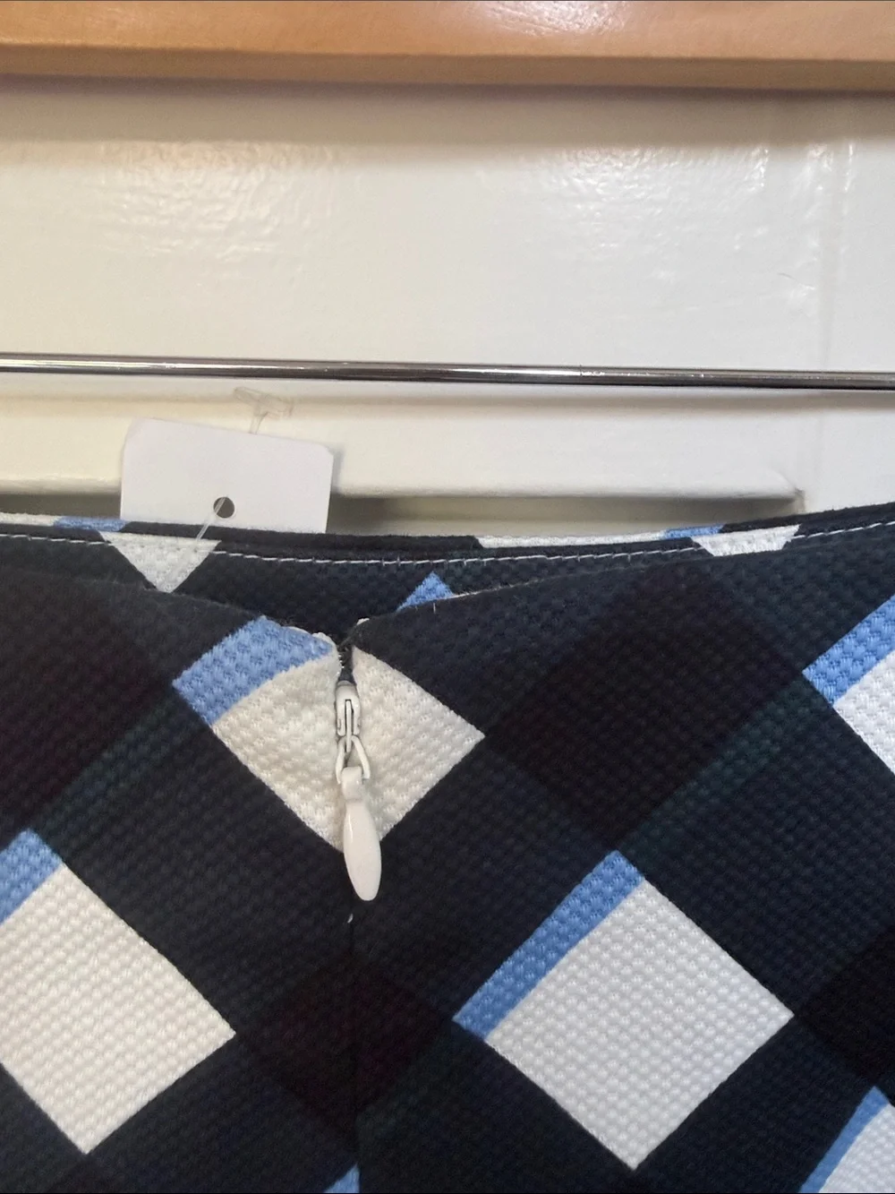 Ann Taylor NWT Graphic Gingham-Check Pencil Skirt in Batik Blue 6